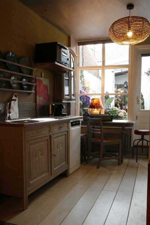 Bed and Breakfast Downtown46 à Berg-op-Zoom Extérieur photo